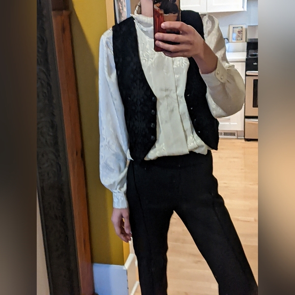 Vintage Satin Blouse - Picture 5 of 16